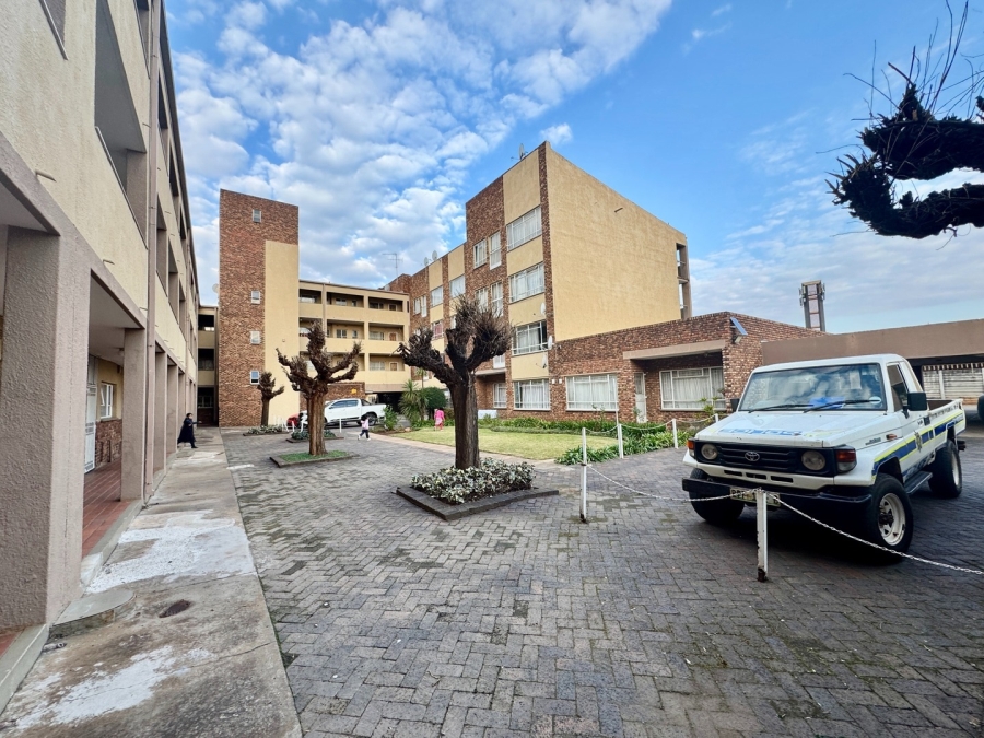 2 Bedroom Property for Sale in Potchefstroom North West